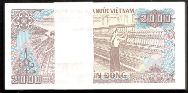 Lot 100 Pcs 1 Bundle Vietnam 2000 2,000 Dong 1988 UNC Taken from Brick - Image 2