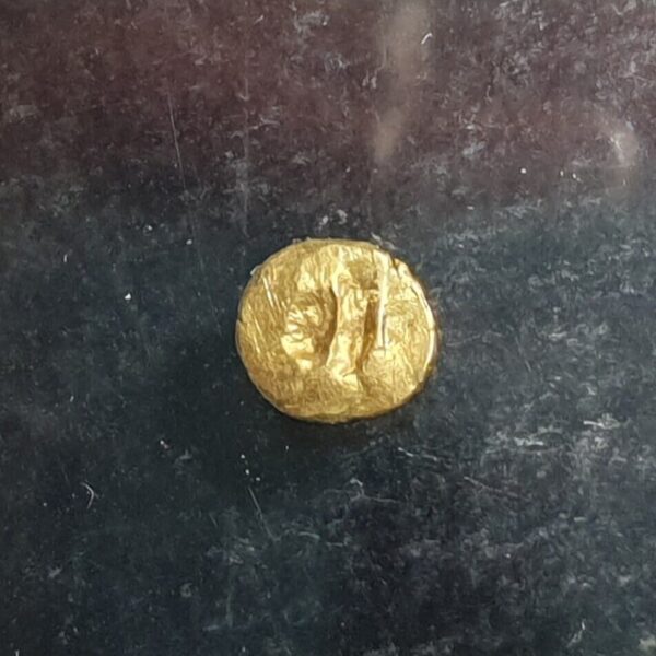 Sriwijaya Srivijaya Kingdom Indonesia 1/16 Gold Massa 0.11 gr ca 7th-13th C. UNC - Image 4