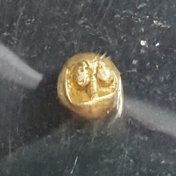 Shailendra Dynasty Indonesia 1/4 Gold Massa Kupang 0.44 gr ca 10th-12th C. AU - Image 2
