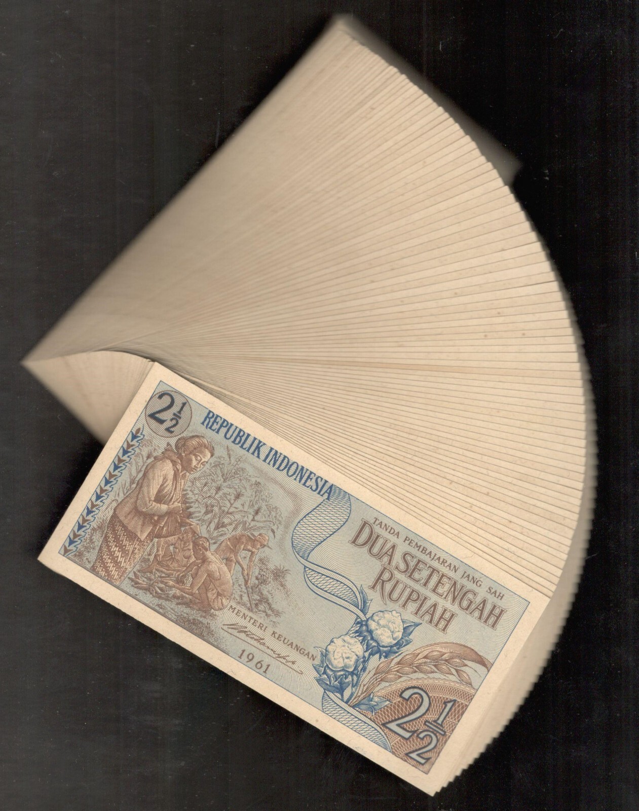 Lot 100 Pcs 1 Bundle Indonesia 2 1/2 2.5 Rupiah P-79 1961 UNC