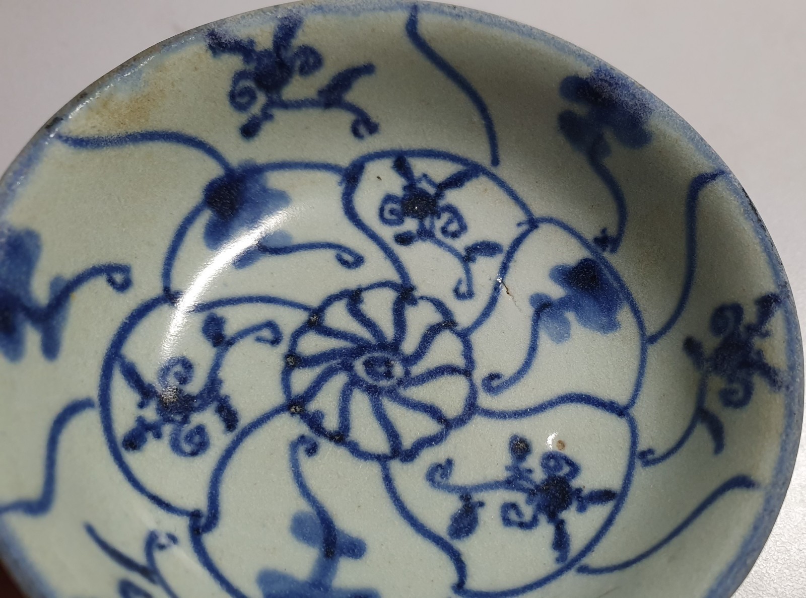 Antique Chinese Ming Dynasty Porcelain Bowl Glazed 3.5" Dharmachakra ca. 1500 - Image 4